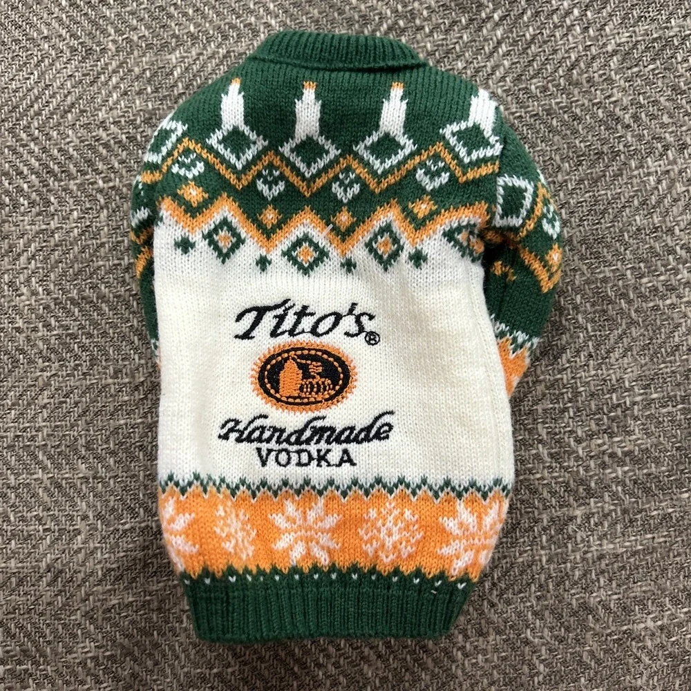 2025 Titos Vodka 750 bottle sweater Funny‎ Bar Decor Cozy Cottage Sweater